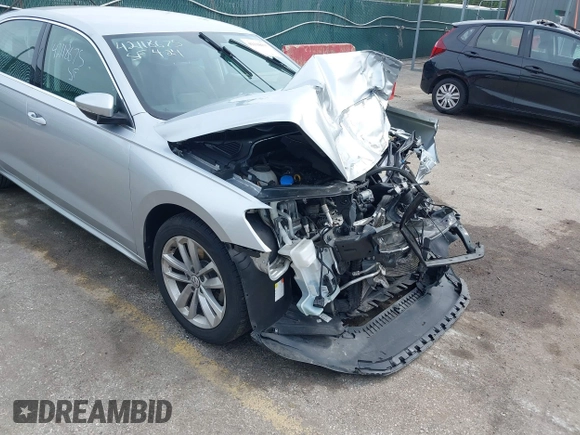 2020 Volkswagen Passat SE with VIN 1VWSA7A31LC027280, listed as a IAAI auction lot 42118675 with 72,165 mi miles and . Bid and sale history available at DreamBid. Image 18.