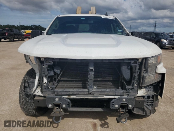 2020 Chevrolet Silverado 1500 Custom with VIN 1GCRWBEH4LZ281963, listed as a Copart auction lot 69211604 with 148,420 mi miles and Salvage Title. Bid and sale history available at carsss.com. Image 5.