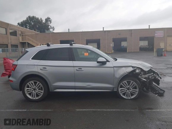 2018 Audi Q5 Premium Plus with VIN WA1BNAFY3J2044961, listed as a IAAI auction lot 41720171 with 98,481 mi miles. Bid and sale history available at carsss.com. Image 13.