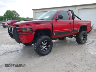 2000 Dodge 1500 with VIN 1B7HF16Z2YS579439, listed as a IAAI auction lot 42063763 with Not Provided miles. Bid and sale history available at carsss.com. Image 2.