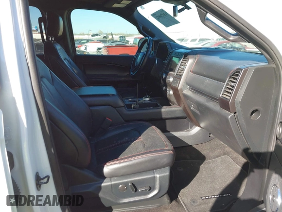 2020 Ford Expedition Limited with VIN 1FMJU1KT3LEA55924, listed as a IAAI auction lot 41576872 with 68,911 mi miles. Bid and sale history available at carsss.com. Image 5.