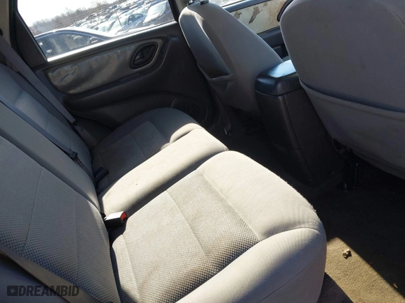 2006 Ford Escape XLT with VIN 1FMYU031X6KA03489, listed as a IAAI auction lot 41446906 with 1 mi miles. Bid and sale history available at carsss.com. Image 8.