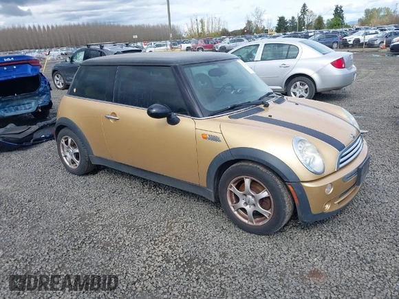 2005 MINI Hardtop with VIN WMWRC33555TK61361, listed as a IAAI auction lot 41940037 with 145,028 mi miles and . Bid and sale history available at DreamBid. Image 1.