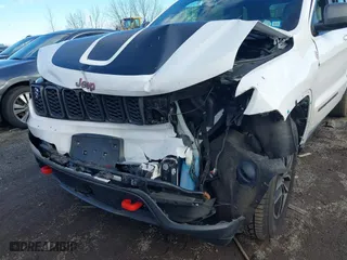 2019 Jeep Grand Cherokee Trailhawk with VIN 1C4RJFLG7KC697555, listed as a IAAI auction lot 41208149 with 78,599 mi miles. Bid and sale history available at carsss.com. Image 6.