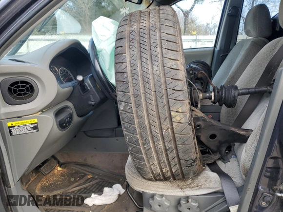 2005 Hyundai Santa Fe GLS with VIN KM8SC13E35U984186, listed as a Copart auction lot 86666474 with 166,965 mi miles and Salvage Title. Bid and sale history available at carsss.com. Image 7.