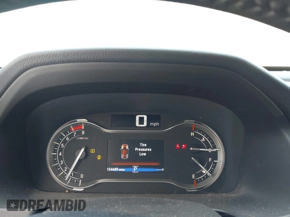 2017 Honda Pilot Touring with VIN 5FNYF6H94HB006873, listed as a IAAI auction lot 41618529 with 154,689 mi miles. Bid and sale history available at carsss.com. Image 7.