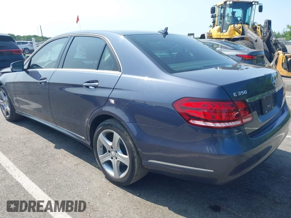 2016 Mercedes-Benz E 350 Luxury z VIN WDDHF8JB4GB232945, wystawiony jako IAAI lot #42396845 z przebiegiem 78 534 mil mil oraz . Historia ofert i sprzedaży dostępna na DreamBid. Obrazek 3.