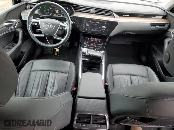 2019 Audi e-tron Premium Plus с VIN WA1LAAGE0KB021160, выставлен на аукционе Copart как лот 43576875 с пробегом 38 112 миль миль и Списание • Salvage title. История ставок и продаж доступна на DreamBid. Изображение 8.