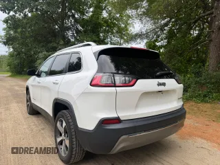 2020 Jeep Cherokee Limited with VIN 1C4PJLDB8LD614381, listed as a Copart auction lot 62966945 with 120,473 mi miles and Clean title. Bid and sale history available at DreamBid. Image 3.