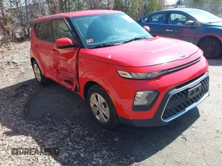 2020 Kia Soul X-Line with VIN KNDJ23AU5L7722321, listed as a IAAI auction lot 41877648 with 20,124 mi miles. Bid and sale history available at carsss.com. Image 1.