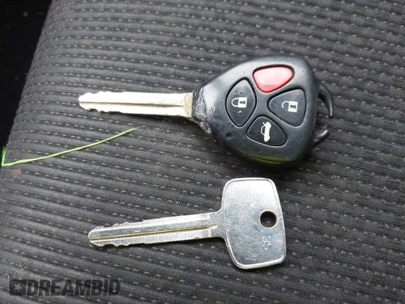 2009 Scion xB z VIN JTLKE50E291096437, wystawiony jako IAAI lot #42330359 z przebiegiem 226 699 mil mil oraz . Historia ofert i sprzedaży dostępna na DreamBid. Obrazek 11.