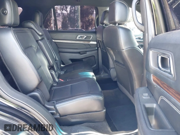 2016 Ford Explorer Limited with VIN 1FM5K8F83GGA46303, listed as a IAAI auction lot 41986126 with 137,068 mi miles. Bid and sale history available at carsss.com. Image 8.