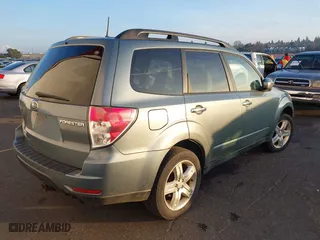 2009 Subaru Forester (Natl) X w/Premium Pkg with VIN JF2SH63679H729679, listed as a IAAI auction lot 41336177 with 193,705 mi miles. Bid and sale history available at carsss.com. Image 4.