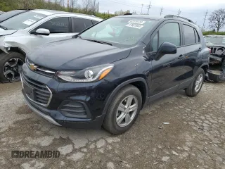 2022 Chevrolet Trax LT with VIN KL7CJLSM3NB547767, listed as a Copart auction lot 47861944 with 17,647 mi miles and Salvage Title. Bid and sale history available at carsss.com. Image 1.