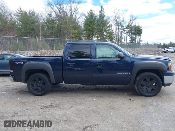 2007 GMC Sierra 1500 SLT z VIN 3GTEK13MX7G502170, wystawiony jako IAAI lot #42050534 z przebiegiem 134 289 mil mil oraz . Historia ofert i sprzedaży dostępna na DreamBid. Obrazek 13.