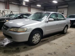 2000 Honda Accord LX z VIN 1HGCG5643YA059339, wystawiony jako Copart lot #42153695 z przebiegiem 169 380 mil mil oraz Szkoda całkowita • Salvage title. Historia ofert i sprzedaży dostępna na DreamBid. Obrazek 1.