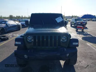 2021 Jeep Wrangler Unlimited 80th Anniversary with VIN 1C4HJXDN6MW685090, listed as a IAAI auction lot 41816088 with 31,546 mi miles and . Bid and sale history available at DreamBid. Image 13.