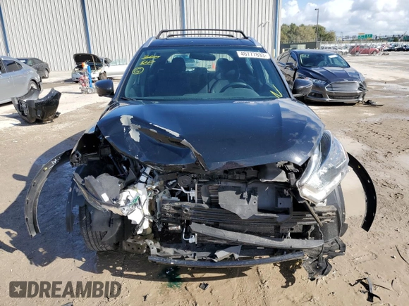 2019 Nissan Kicks SR with VIN 3N1CP5CU0KL528733, listed as a Copart auction lot 40777893 with 55,549 mi miles and . Bid and sale history available at DreamBid. Image 5.