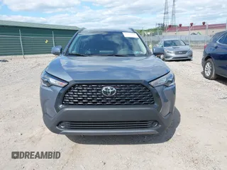 2023 Toyota Corolla Cross LE z VIN 7MUCAABG4PV063433, wystawiony jako IAAI lot #42227150 z przebiegiem 40 387 mil mil oraz . Historia ofert i sprzedaży dostępna na DreamBid. Obrazek 13.