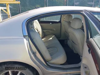 2007 Buick Lucerne CXL with VIN 1G4HD57247U218226, listed as a IAAI auction lot 40508642 with 185,398 mi miles and . Bid and sale history available at DreamBid. Image 8.
