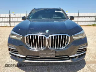 2021 BMW X5 sDrive40i with VIN 5UXCR4C09M9G23111, listed as a Copart auction lot 60509475 with 34,230 mi miles and Salvage title. Bid and sale history available at DreamBid. Image 5.