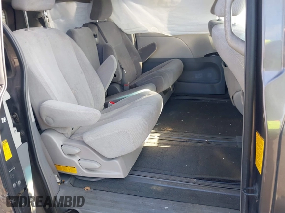 2014 Toyota Sienna LE AAS with VIN 5TDKK3DC5ES483532, listed as a IAAI auction lot 41905911 with 122,392 mi miles and . Bid and sale history available at DreamBid. Image 8.