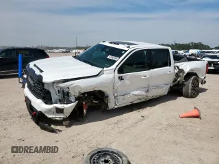 2022 GMC Sierra 2500HD AT4 z VIN 1GT49PEY9NF313275, wystawiony jako Copart lot #53692495 z przebiegiem Nie podano mil oraz Szkoda całkowita • Salvage title. Historia ofert i sprzedaży dostępna na DreamBid. Obrazek 1.