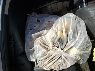 2017 Chevrolet Suburban Premier z VIN 1GNSKJKC3HR126366, wystawiony jako Copart lot #42008635 z przebiegiem Nie podano mil oraz Szkoda całkowita • Salvage title. Historia ofert i sprzedaży dostępna na DreamBid. Obrazek 11.
