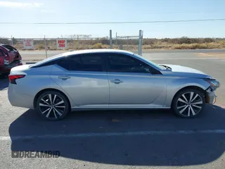 2020 Nissan Altima 2.5 SR with VIN 1N4BL4CV5LC185427, listed as a IAAI auction lot 38522740 with 57,874 mi miles. Bid and sale history available at carsss.com. Image 14.