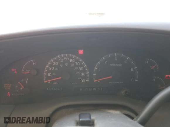 2001 Ford F-150 XLT with VIN 1FTRW08L41KB76026, listed as a Copart auction lot 63526545 with 174,126 mi miles and Clean title. Bid and sale history available at DreamBid. Image 9.