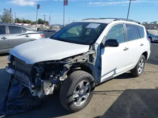 2008 Toyota RAV4 with VIN JTMZD35V985112599, listed as a IAAI auction lot 40728332 with 146,552 mi miles. Bid and sale history available at carsss.com. Image 18.