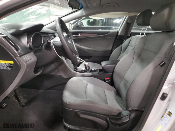 2014 Hyundai Sonata Hybrid Limited with VIN KMHEC4A4XEA117863, listed as a Copart auction lot 84002854 with 37,804 mi miles and Clean Title. Bid and sale history available at carsss.com. Image 7.