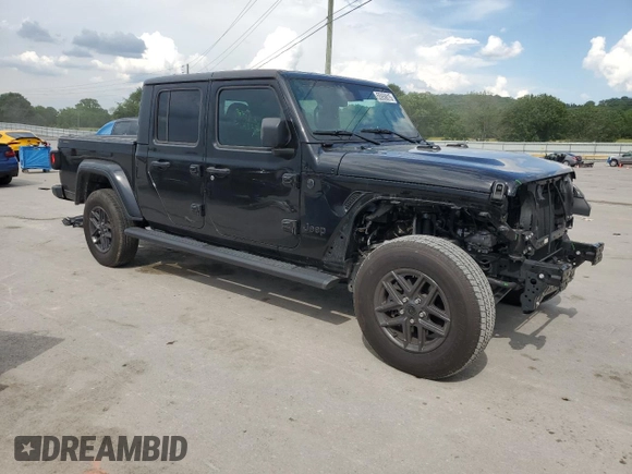 2024 Jeep Gladiator Sport S with VIN 1C6HJTAG7RL120930, listed as a Copart auction lot 55958815 with 7,828 mi miles and Salvage title. Bid and sale history available at DreamBid. Image 4.