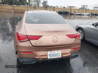 2023 Mercedes-Benz CLA 250 z VIN W1K5J4GB0PN329558, wystawiony jako IAAI lot #41776336 z przebiegiem 35 312 mil mil oraz . Historia ofert i sprzedaży dostępna na DreamBid. Obrazek 17.