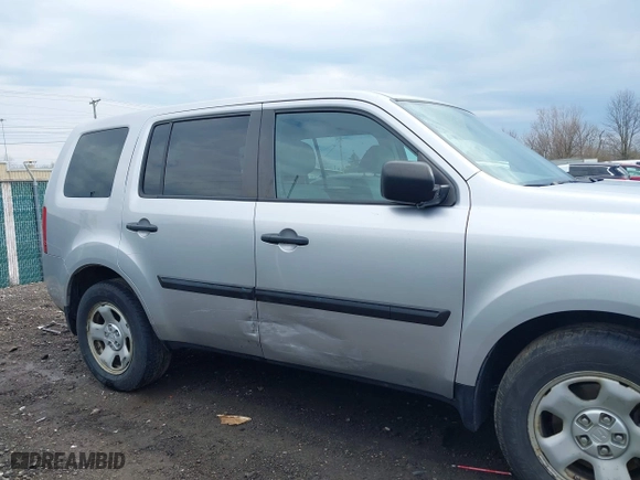 2013 Honda Pilot LX with VIN 5FNYF4H21DB076834, listed as a IAAI auction lot 41879938 with 174,219 mi miles. Bid and sale history available at carsss.com. Image 13.