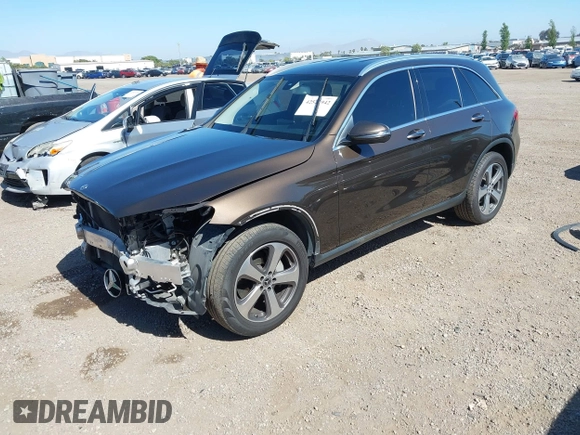 2018 Mercedes-Benz GLC 300 z VIN WDC0G4JB8JV105614, wystawiony jako IAAI lot #42521942 z przebiegiem 95 745 mil mil oraz . Historia ofert i sprzedaży dostępna na DreamBid. Obrazek 2.