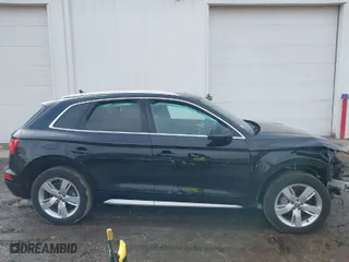 2019 Audi Q5 Premium Plus with VIN WA1BNAFY8K2133555, listed as a IAAI auction lot 41678771 with 41,950 mi miles. Bid and sale history available at carsss.com. Image 14.