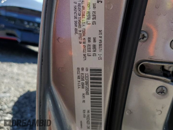 2015 Dodge Dart SXT z VIN 1C3CDFBB6FD265465, wystawiony jako Copart lot #49398045 z przebiegiem 129 931 mil mil oraz Szkoda całkowita • Salvage title. Historia ofert i sprzedaży dostępna na DreamBid. Obrazek 15.