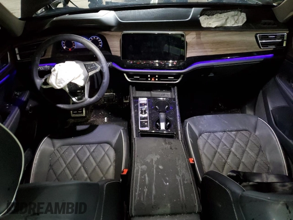 2024 Volkswagen Atlas SEL Premium R-Line с VIN 1V2FR2CA2RC604658, выставлен на аукционе Copart как лот 50166405 с пробегом 15 897 миль миль и Чистый • Clean title. История ставок и продаж доступна на DreamBid. Изображение 8.