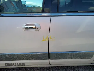 2009 Lincoln Navigator with VIN 5LMFU28599EJ01749, listed as a Copart auction lot 74461154 with Not provided miles and Salvage title. Bid and sale history available at DreamBid. Image 13.