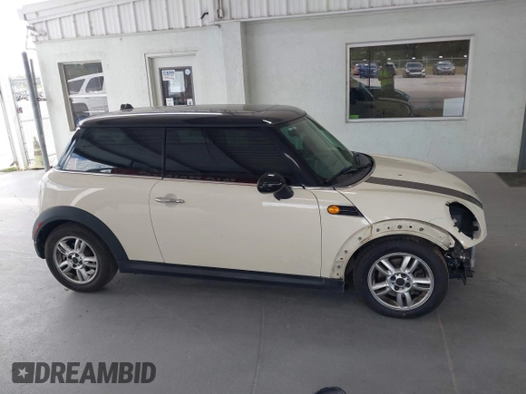 2012 MINI Hardtop with VIN WMWSU3C59CT541943, listed as a IAAI auction lot 42107901 with 139,230 mi miles and . Bid and sale history available at DreamBid. Image 14.