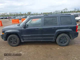 2014 Jeep Patriot Sport with VIN 1C4NJPBB6ED906017, listed as a IAAI auction lot 42097186 with 203,896 mi miles. Bid and sale history available at carsss.com. Image 14.