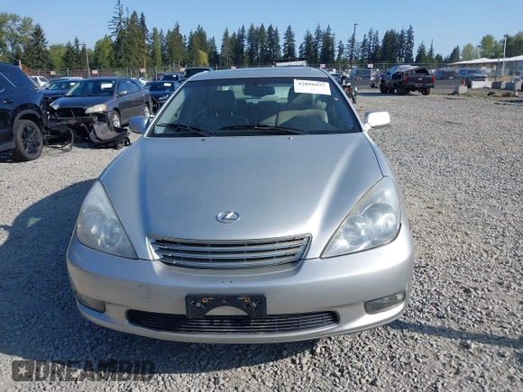 2003 Lexus ES with VIN JTHBF30G836006554, listed as a IAAI auction lot 42098937 with 176,516 mi miles. Bid and sale history available at carsss.com. Image 12.