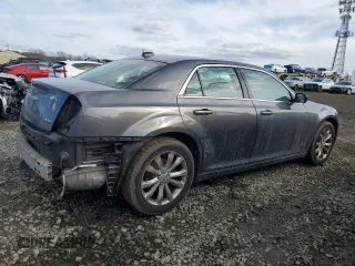 2015 Chrysler 300 Limited with VIN 2C3CCARG2FH803363, listed as a Copart auction lot 44330015 with 98,261 mi miles and Salvage Title. Bid and sale history available at carsss.com. Image 3.
