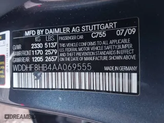 2010 Mercedes-Benz E-Class E 350 Luxury with VIN WDDHF8HB4AA069555, listed as a IAAI auction lot 39613371 with 94,454 mi miles. Bid and sale history available at carsss.com. Image 9.