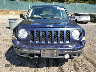 2015 Jeep Patriot Latitude z VIN 1C4NJRFBXFD125752, wystawiony jako Copart lot #54801835 z przebiegiem 160 985 mil mil oraz Szkoda całkowita • Salvage title. Historia ofert i sprzedaży dostępna na DreamBid. Obrazek 5.