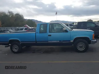 1993 GMC Sierra 1500 with VIN 1GTGC29N2PE564309, listed as a IAAI auction lot 40854317 with 112,341 mi miles and . Bid and sale history available at DreamBid. Image 13.