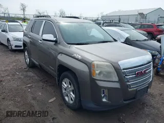 2011 GMC Terrain SLE-2 with VIN 2CTALSEC8B6353319, listed as a IAAI auction lot 42034038 with 221,527 mi miles. Bid and sale history available at carsss.com. Image 1.