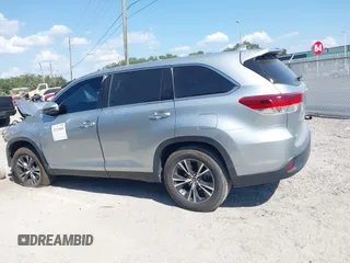 2019 Toyota Highlander LE with VIN 5TDZZRFH8KS362902, listed as a IAAI auction lot 42134460 with 40,102 mi miles and . Bid and sale history available at DreamBid. Image 15.
