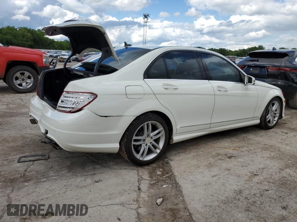 2012 Mercedes-Benz C 300 Sport с VIN WDDGF8BB7CR209364, выставлен на аукционе Copart как лот 55526085 с пробегом 119 461 миль миль и Списание • Salvage title. История ставок и продаж доступна на DreamBid. Изображение 3.